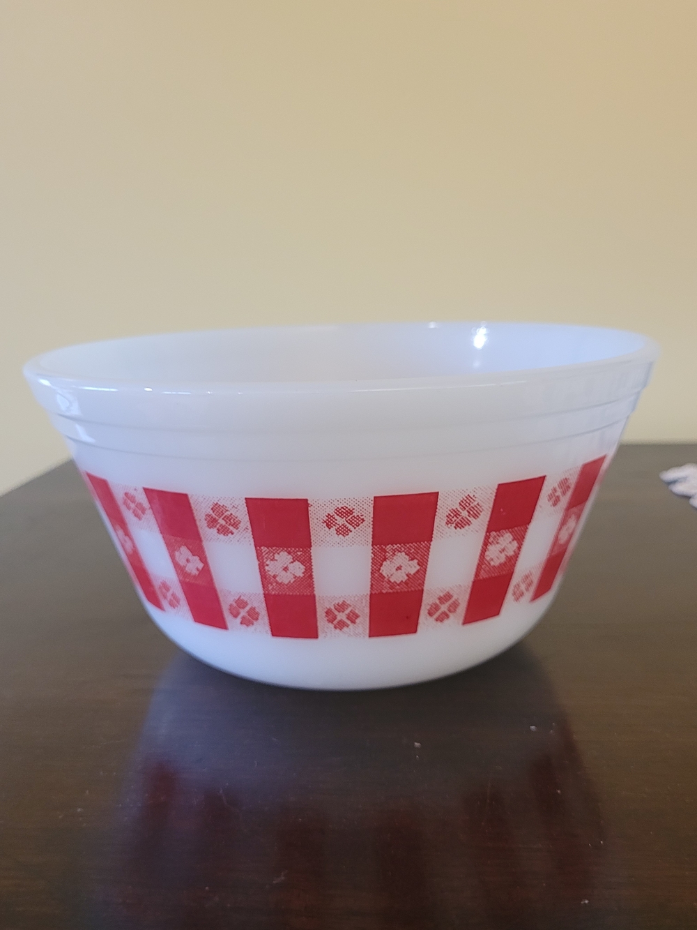 7" Federal Glass Milk Glass Mixing Bowl with The Red Gingham Pattern